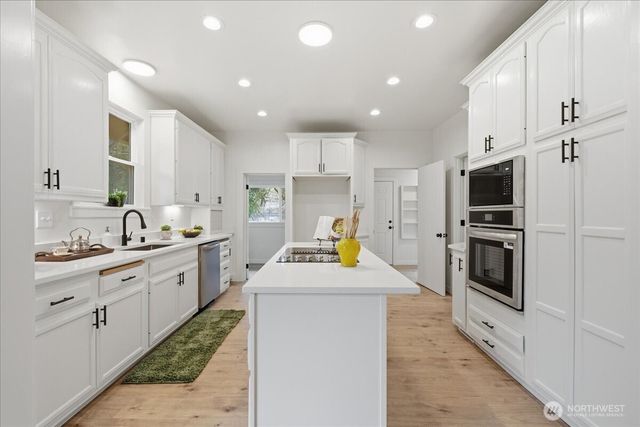 1313 HINING Road, Winlock, WA 98596