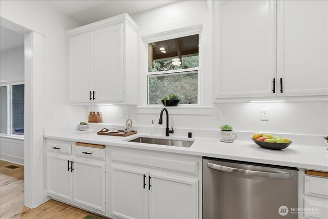 1313 HINING Road, Winlock, WA 98596