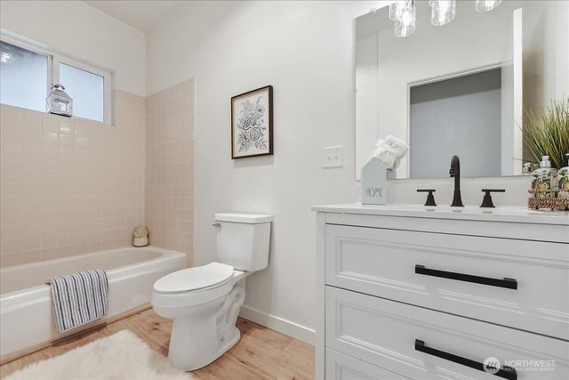 1313 HINING Road, Winlock, WA 98596