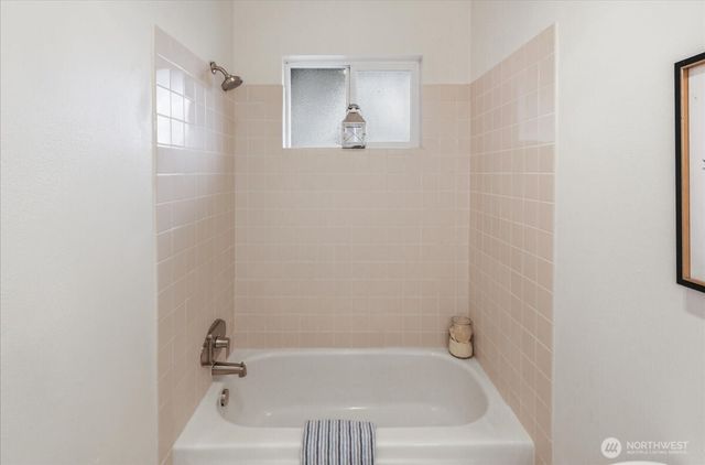 1313 HINING Road, Winlock, WA 98596