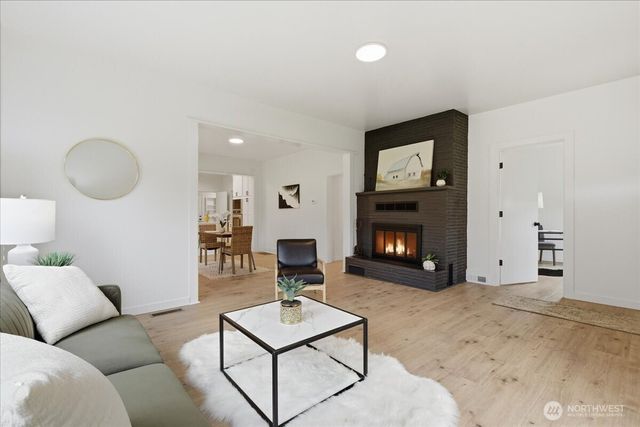 1313 HINING Road, Winlock, WA 98596