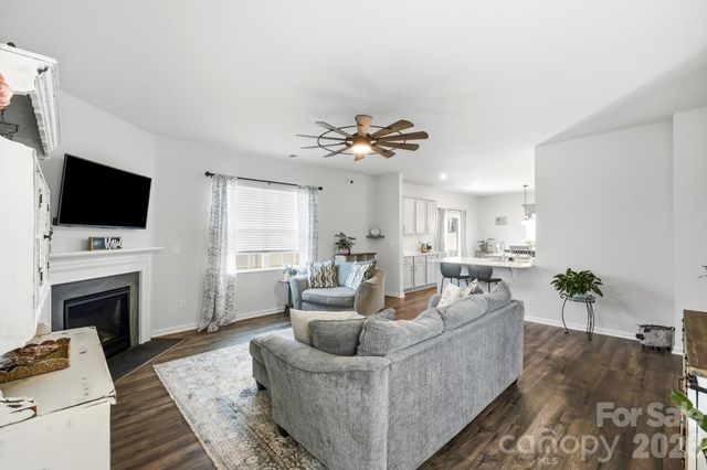 170 Giant Oak Avenue, Statesville, NC 28677
