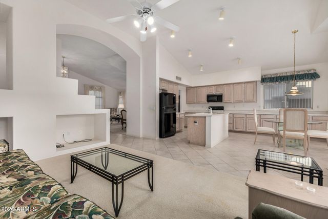 6558 E ROLAND Street, Mesa, AZ 85215