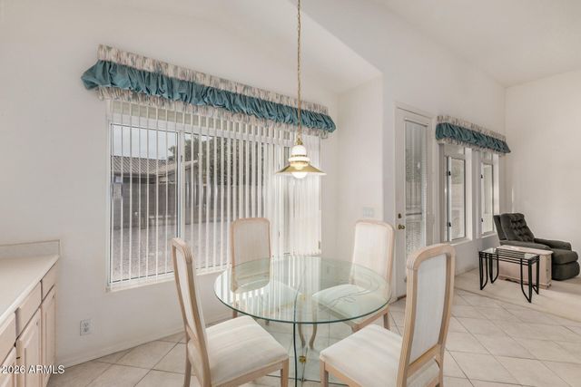 6558 E ROLAND Street, Mesa, AZ 85215