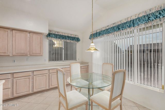 6558 E ROLAND Street, Mesa, AZ 85215