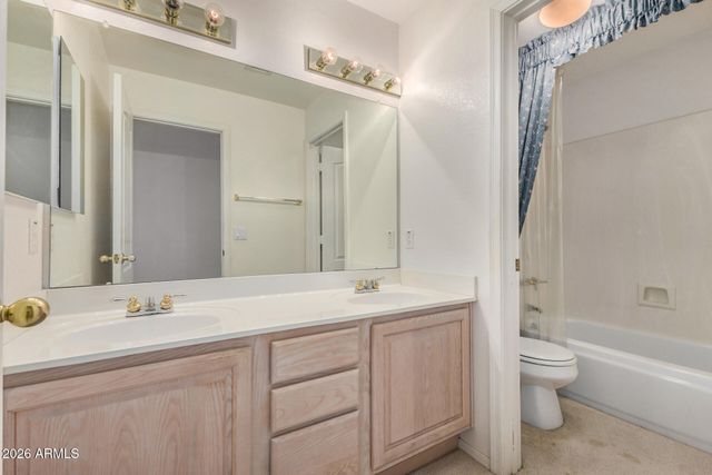 6558 E ROLAND Street, Mesa, AZ 85215