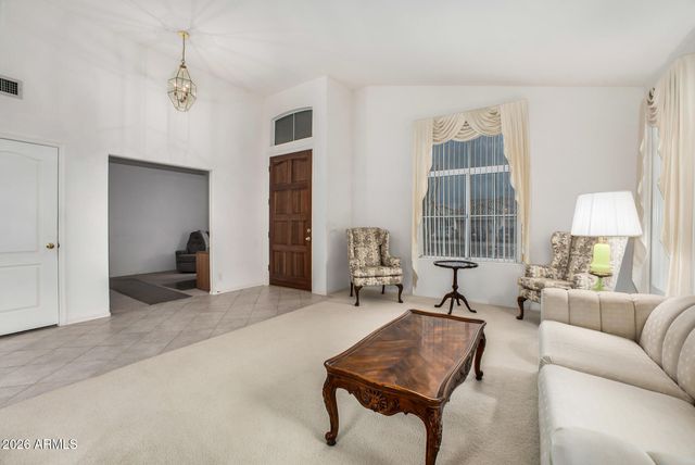 6558 E ROLAND Street, Mesa, AZ 85215