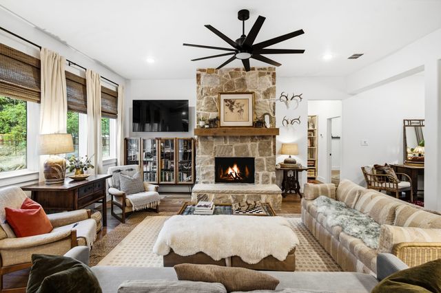 316 Zion Forest Trail, Poolville, TX 76487