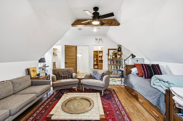 316 Zion Forest Trail, Poolville, TX 76487