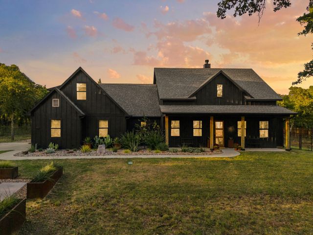 316 Zion Forest Trail, Poolville, TX 76487