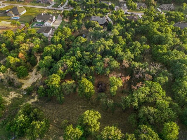 316 Zion Forest Trail, Poolville, TX 76487