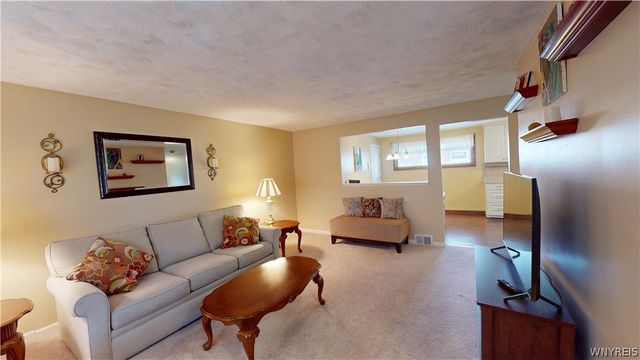 570 68th Street, Niagara Falls, NY 14304