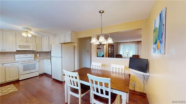 570 68th Street, Niagara Falls, NY 14304