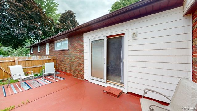 570 68th Street, Niagara Falls, NY 14304