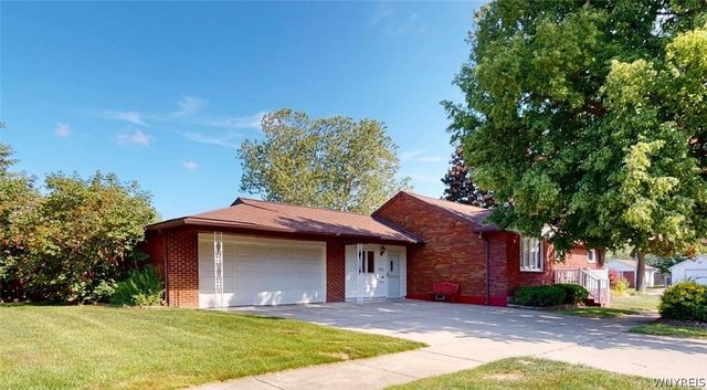 570 68th Street, Niagara Falls, NY 14304