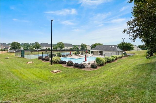 3779 Shadow Ridge Drive, High Point, NC 27265