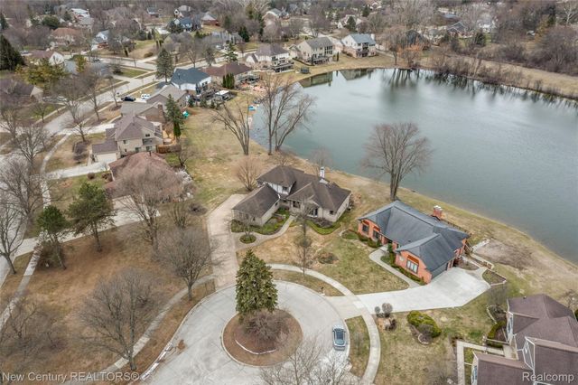 1759 Poplar Court, Troy, MI 48098