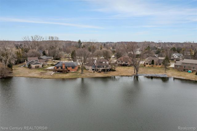 1759 Poplar Court, Troy, MI 48098