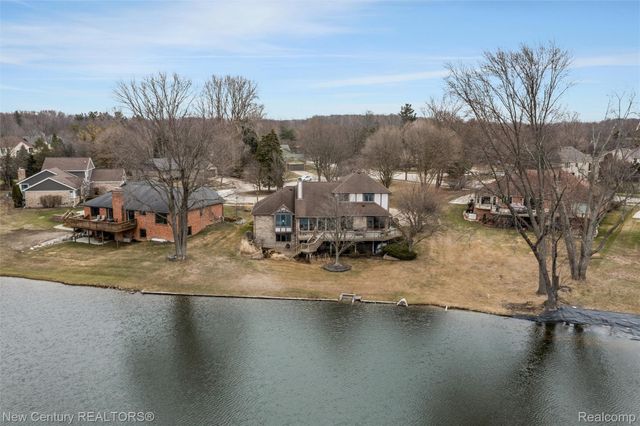 1759 Poplar Court, Troy, MI 48098