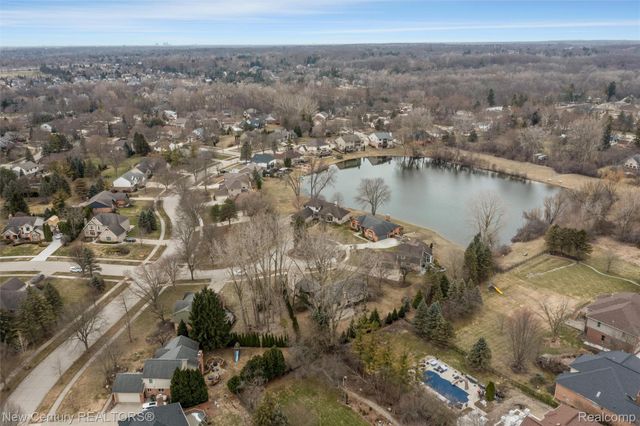 1759 Poplar Court, Troy, MI 48098