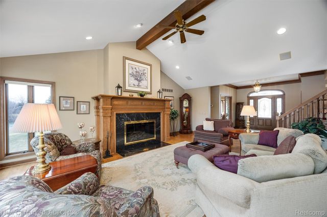 1759 Poplar Court, Troy, MI 48098