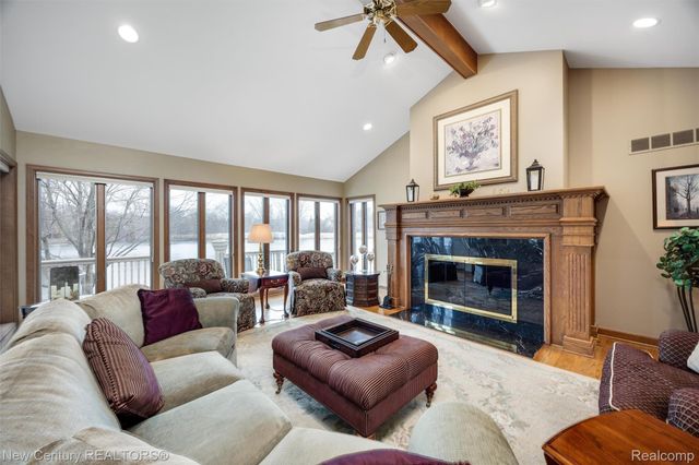 1759 Poplar Court, Troy, MI 48098