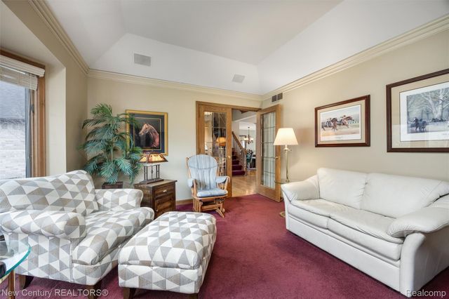 1759 Poplar Court, Troy, MI 48098