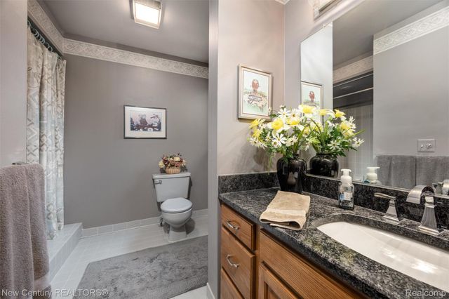 1759 Poplar Court, Troy, MI 48098