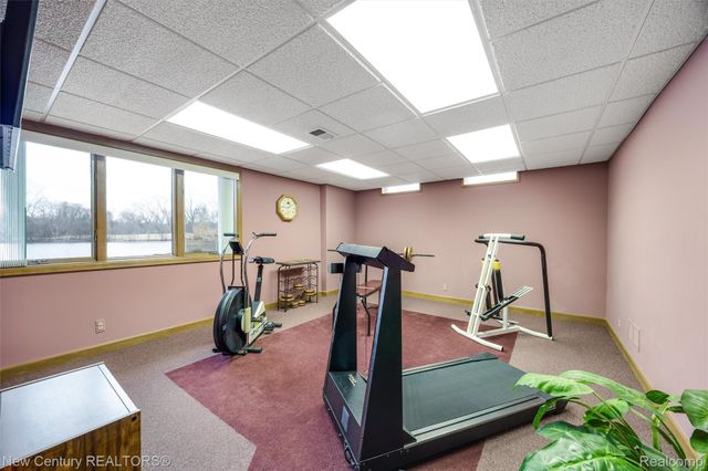 1759 Poplar Court, Troy, MI 48098