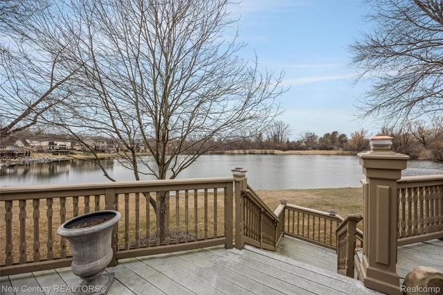 1759 Poplar Court, Troy, MI 48098