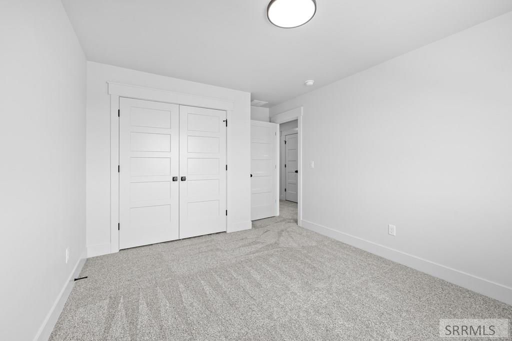 Image 50 of property listing at 731 Curlew Drive, Ammon, ID 83406