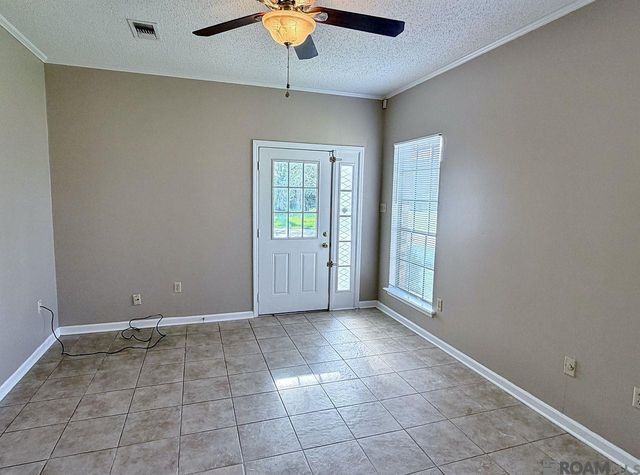 5083 Cumberland Cove Dr, Baton Rouge, LA 70817