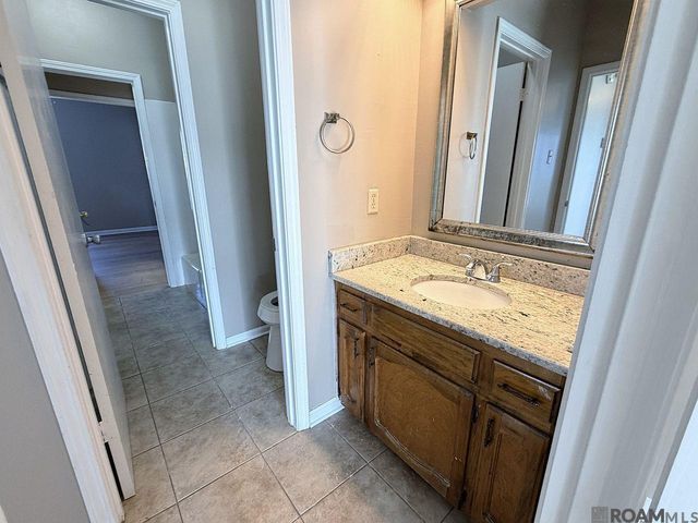 5083 Cumberland Cove Dr, Baton Rouge, LA 70817