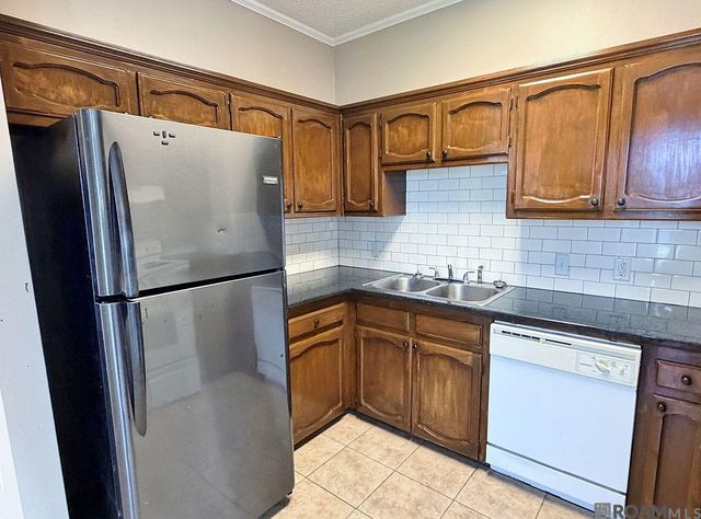 5083 Cumberland Cove Dr, Baton Rouge, LA 70817
