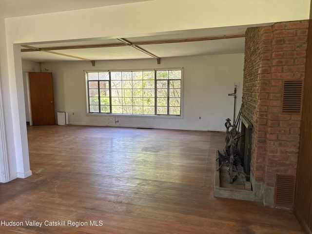 175 Dewitt Mills Road, Hurley, NY 12443