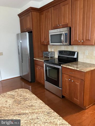 14 MORNING GLORY DR, Marlton, NJ 08053