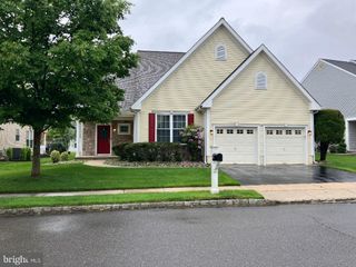 14 MORNING GLORY DR, Marlton, NJ 08053