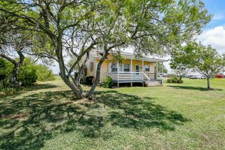 612 Tarpon Drive, Palacios, TX 77465