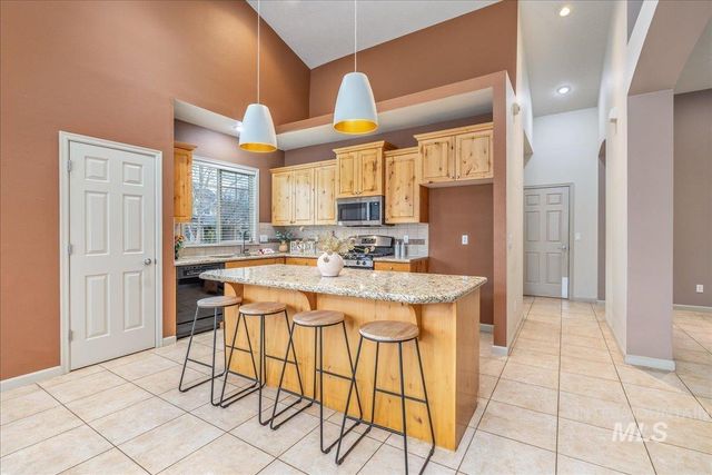 1300 W Barrymore Dr, Meridian, ID 83646