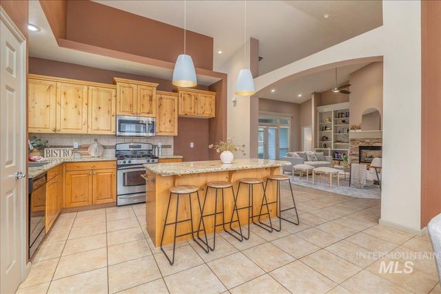 1300 W Barrymore Dr, Meridian, ID 83646