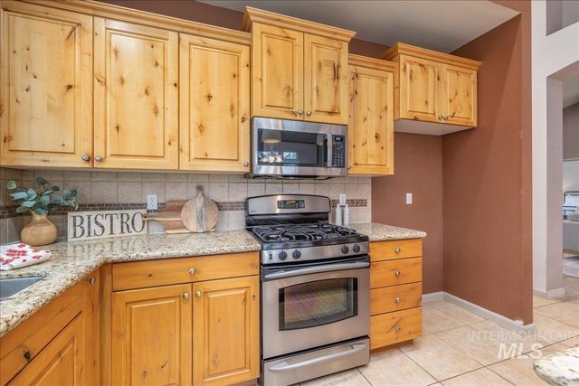 1300 W Barrymore Dr, Meridian, ID 83646