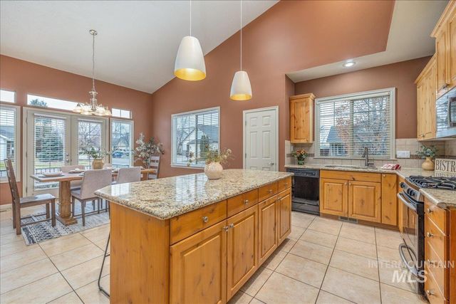 1300 W Barrymore Dr, Meridian, ID 83646