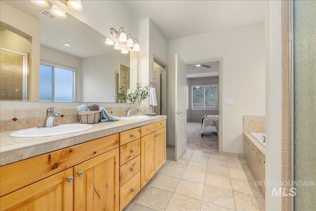 1300 W Barrymore Dr, Meridian, ID 83646