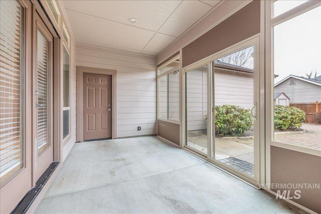 1300 W Barrymore Dr, Meridian, ID 83646