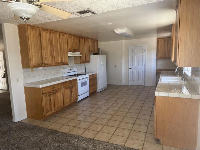 26942 Oakmont Rd, Valley Center, CA 92082