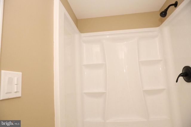 328 TORNER RD, Essex, MD 21221