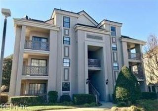 409 Harbour Pt Apt 305, Virginia Beach, VA 23451