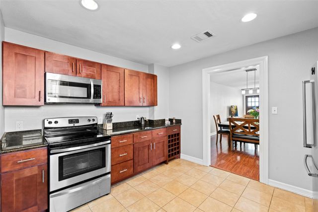 4201 Marina Street, Houston, TX 77007