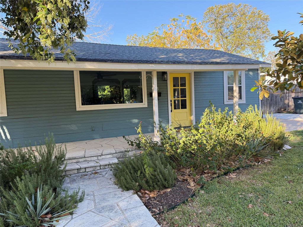 505 E 4th ST, Georgetown, TX 78626