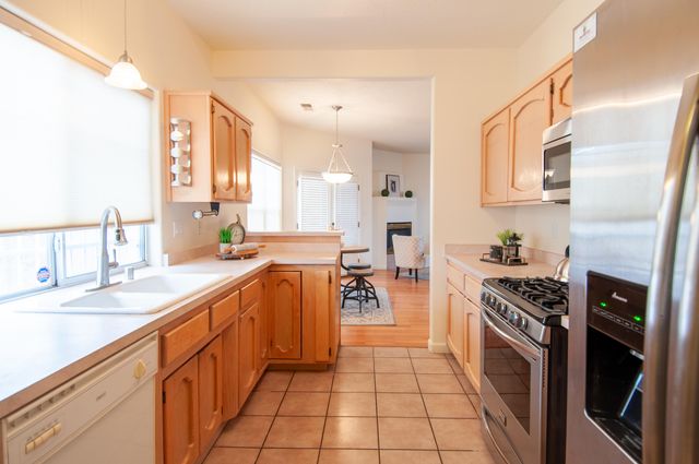 7239 Natalie Janae Lane NE, Albuquerque, NM 87109